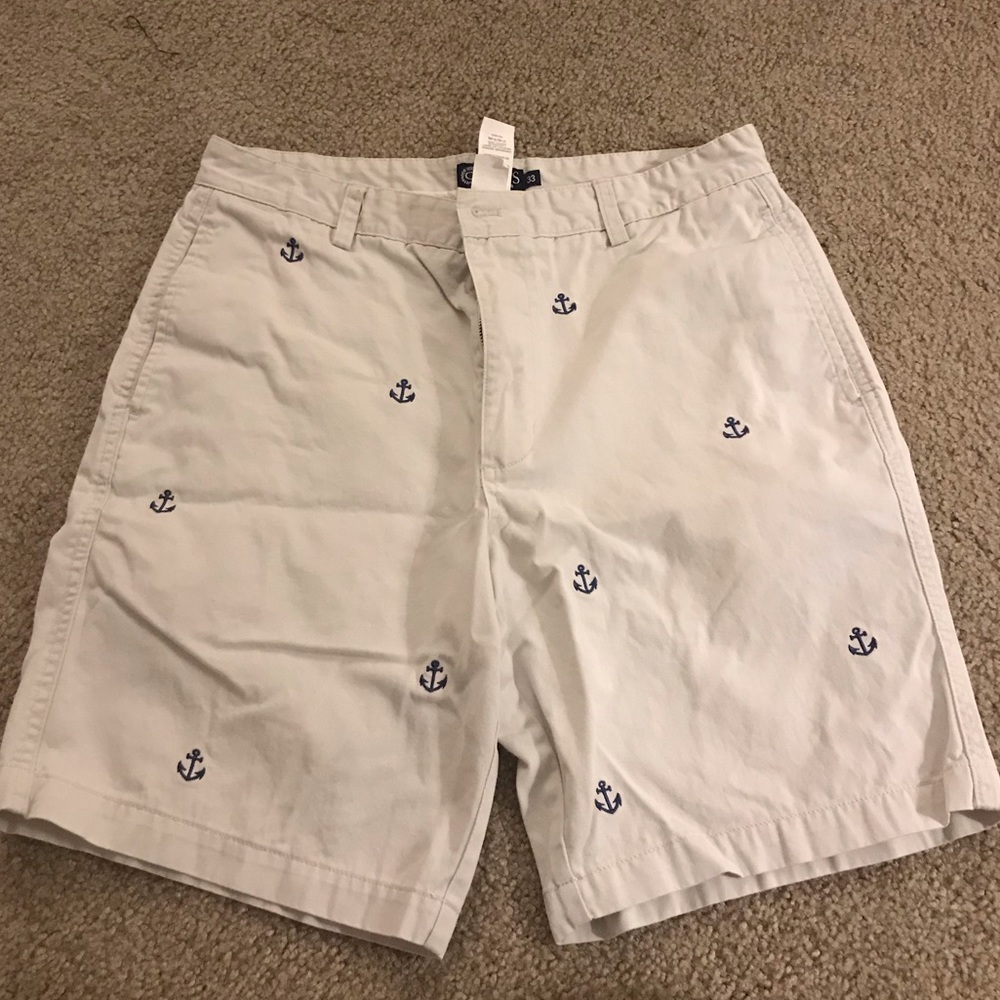 Chaps embroidered shorts